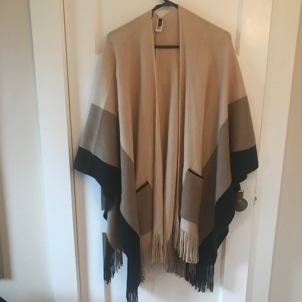 Beige and Black Wrap